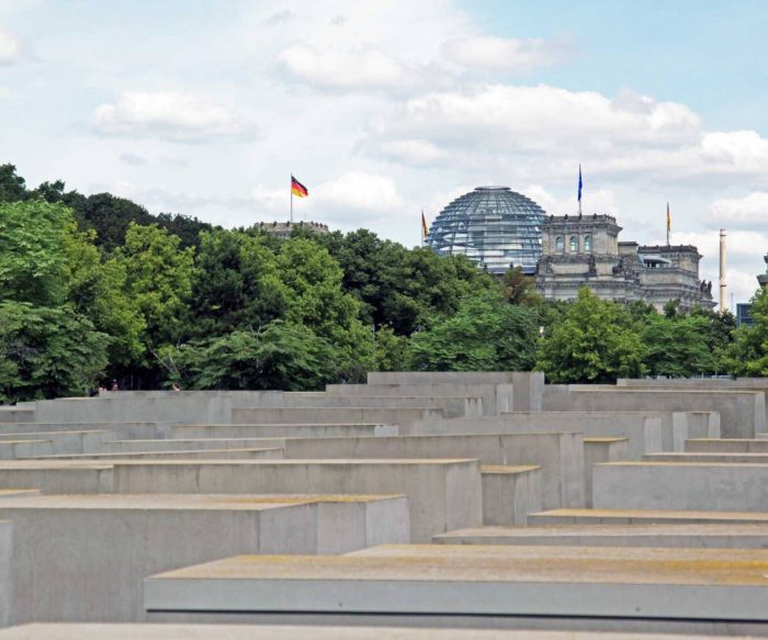 Private Walking Tour: World War 2 And Cold War Sites In Berlin