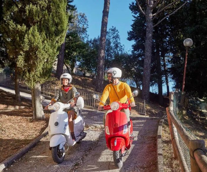 Florence Vespa Tour: Tuscan Hills & Italian Cuisine