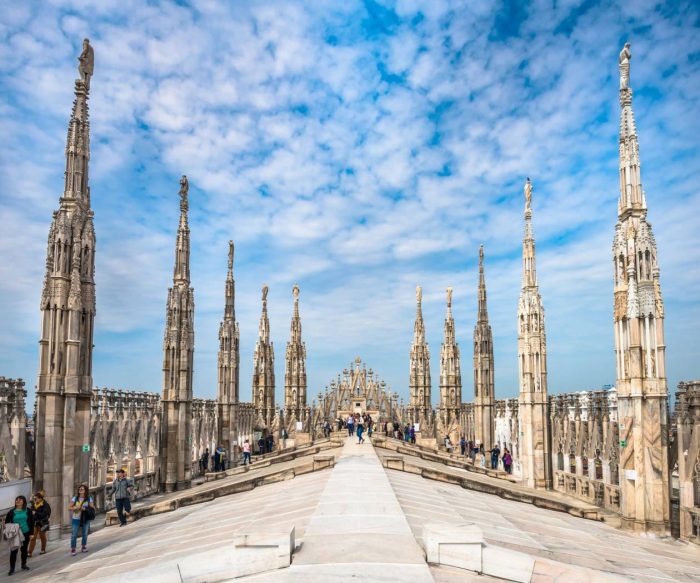 Milan Super Saver: Skip-The-Line Duomo & Rooftop Tour